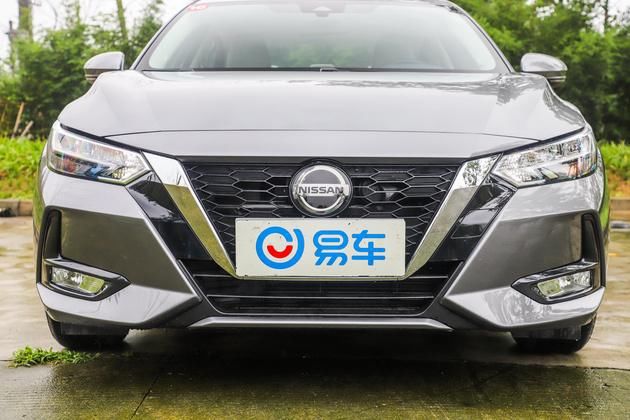 自由|紧凑型车之王！月薪8千也能淡定拿下！ 轩逸 vs 自由侠