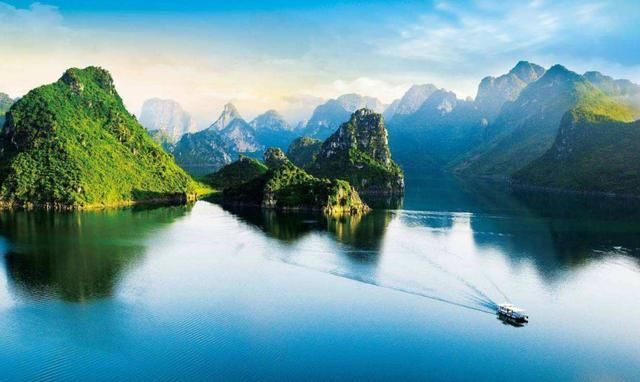 鲜有|中国唯一没有大坝的人工水库,藏着越南下龙湾的美景,却鲜有人知!