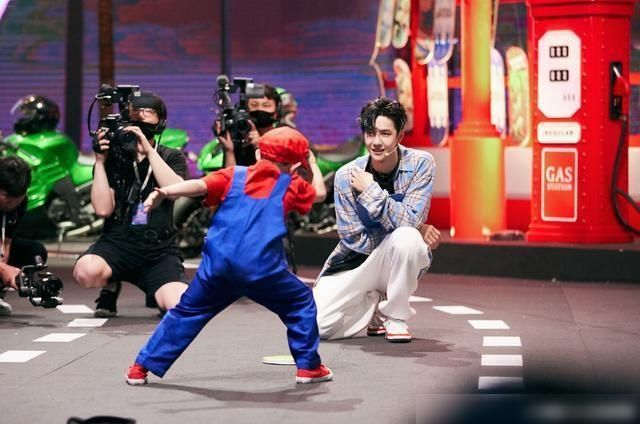  辛苦|《这街》王一博赢过王嘉尔，却输给张艺兴，网友：钟汉良辛苦了