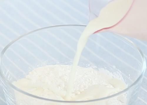 美味|分享一款奶香紫薯饼,孩子爱吃的营养辅食,软嫩香甜,美味又好吃