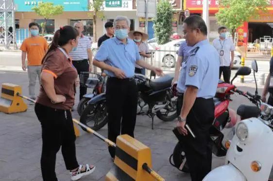  路线|【创文进行时】不定路线，不打招呼，现场办公！火炬区创文不回避问题