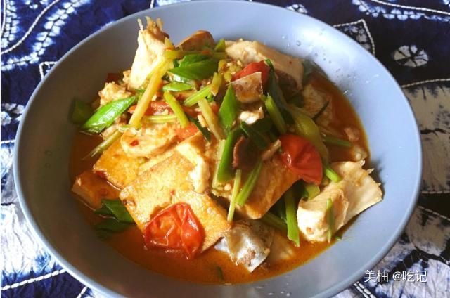  豆腐焖鱼|儿子16岁身高1米8，就喜欢吃这菜，1周吃2次，比牛奶鸡蛋强