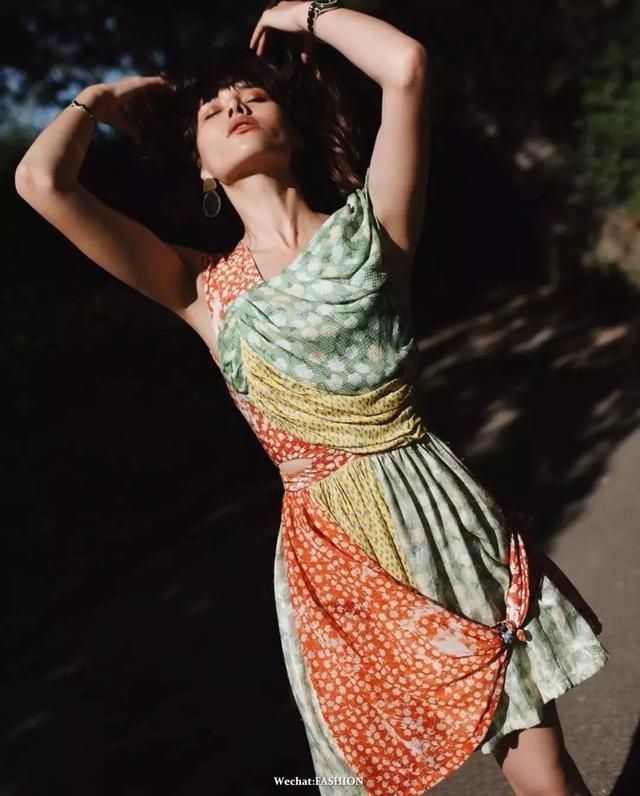 裙子|早秋最美的5条裙子，可以安排了