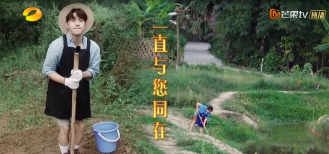  大华|被何炅黄磊踢出群聊，全网骂退出节目，却在韩国成万人追捧的音乐天才？