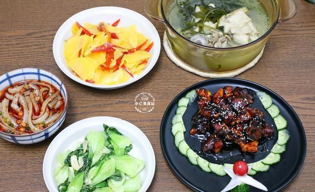 选择|晚餐不要吃得太辣太油，我选择这样搭配菜肴，给家人一顿健康饭菜