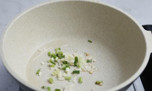 传统|这菜是传统名菜，荤素搭配，营养丰富，孩子超爱吃