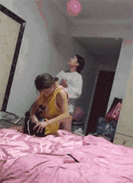 恶性竞争|搞笑GIF:这就是恶性竞争呀,谁都没得到好