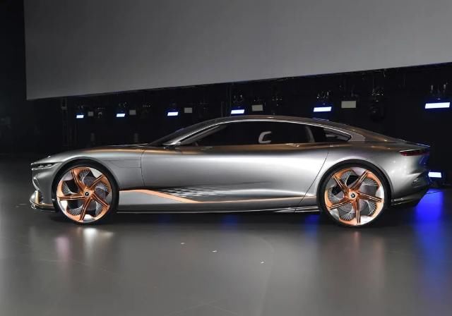  款概念车|众说纷纭论岚图｜驾仕圆桌