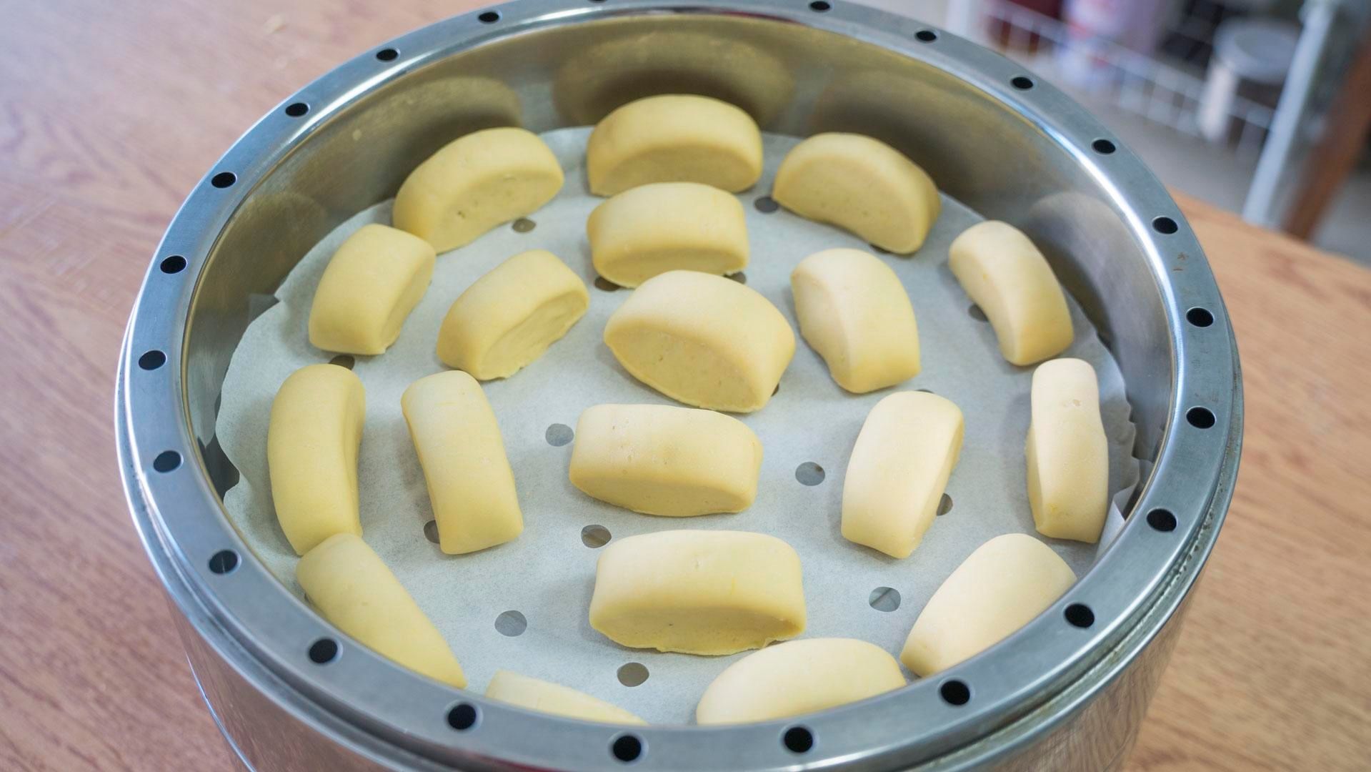 发酵|南瓜馒头这样做,不加1滴水,也不用二次发酵,比面包好吃还香甜