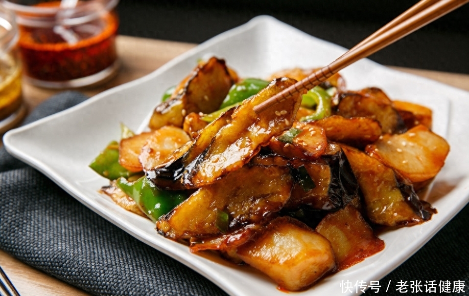 血脂超标这2种素食尽量要忌口(体检查出血脂超标后，5种“素食”尽早列入黑名单，望你早做了解)