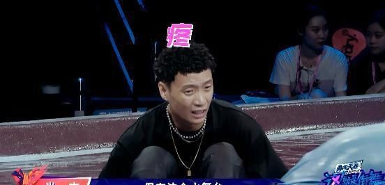  删减|王一博战队水舞台险胜，钟汉良删减技巧动作，导演忽略安全因素