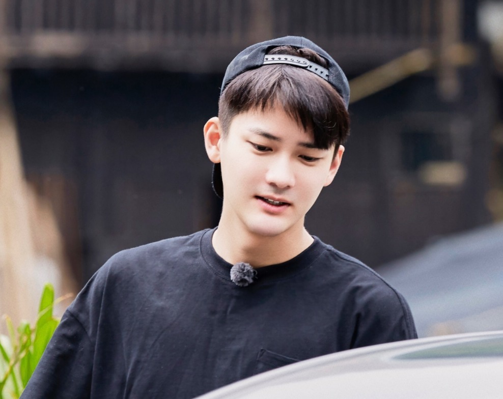 表情|《向往3》熊梓淇说曾跟张子枫演CP,谁发现黄磊表情太真实了