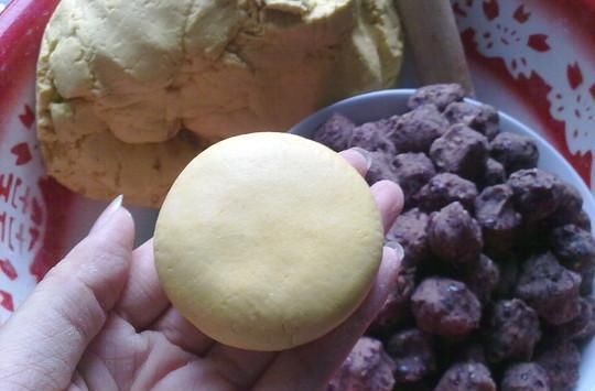  咬一口|早餐做南瓜豆沙饼，香甜软糯，咬一口满嘴香