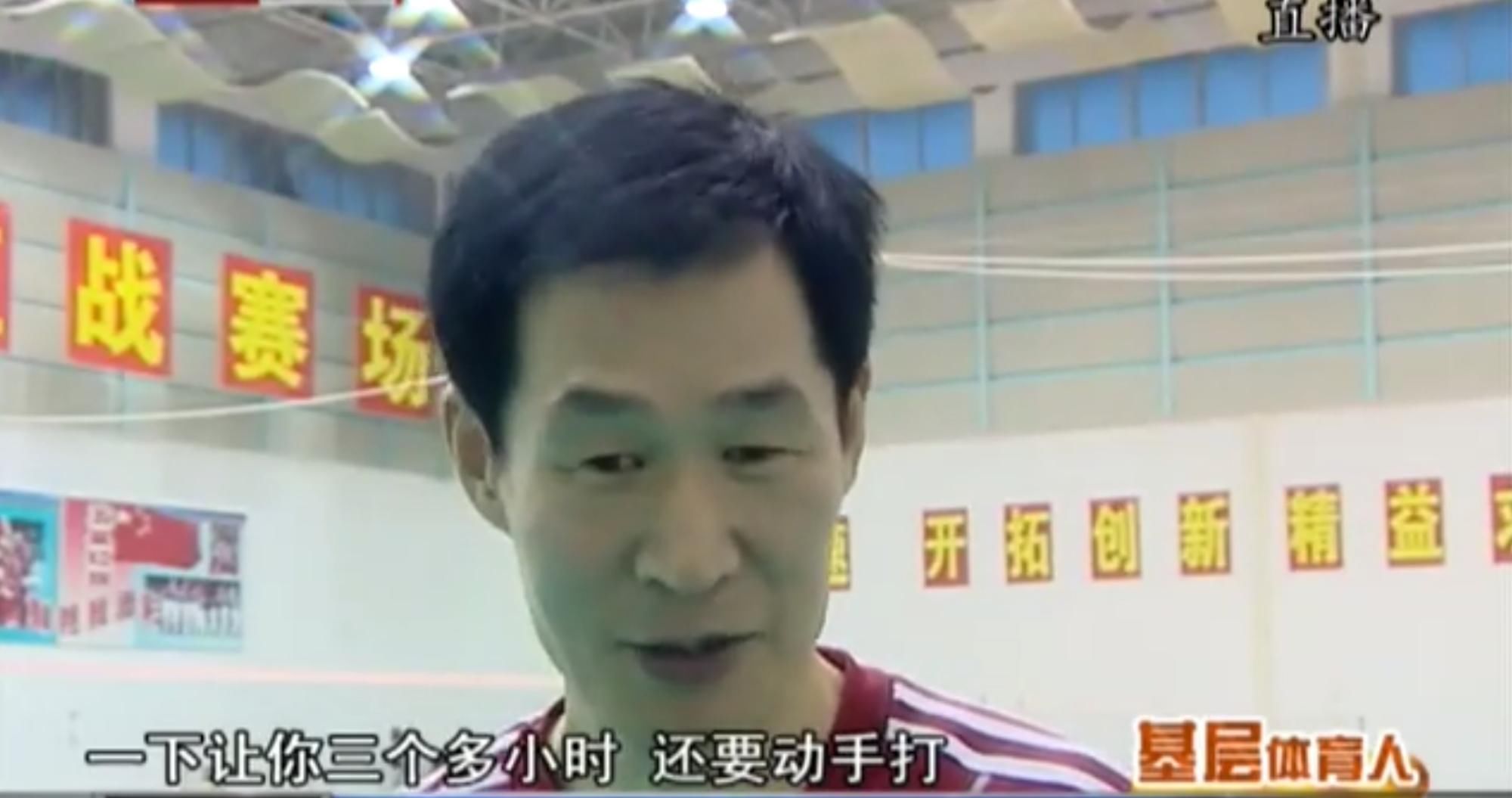  全队|冯坤曾给17岁朱婷当教练！带国青让小朱代收全队手机，朱婷一脸青涩