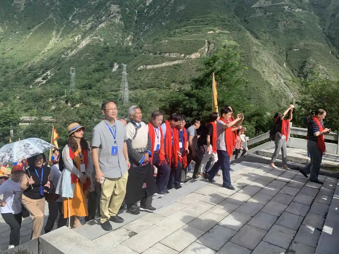 大禹祭坛前|锁定现场！汶川大禹祭坛太hot！