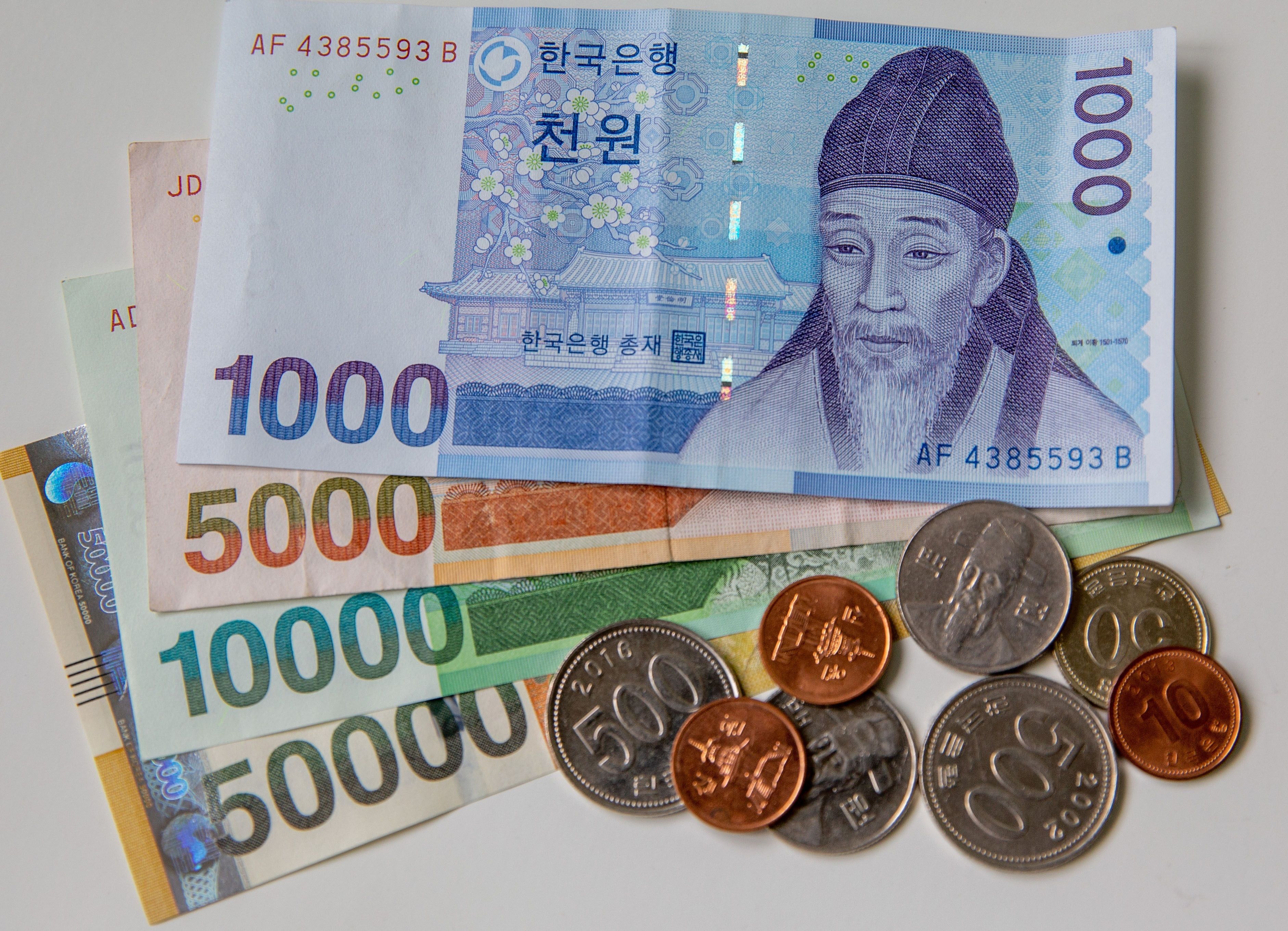 韩国上半年国税收入锐减
