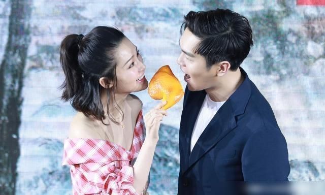  更新|在牵手并引起热议后，张若昀李沁首次更新动态，唐艺昕沉默