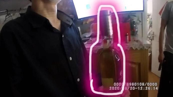 工作人员|【执法实录】参加慈善活动的他竟成了窃贼？