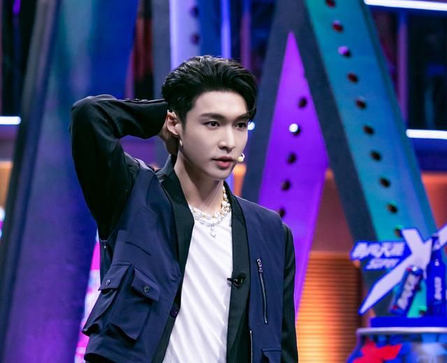 王一博|全网综艺热度排名:《街舞3》第4,《浪姐》第3,榜首厉害了!