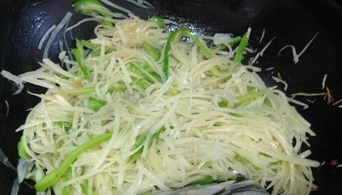  皮蛋|开餐馆的小姨告诉我，在外头吃饭，这3道菜千万别点，“脏”！