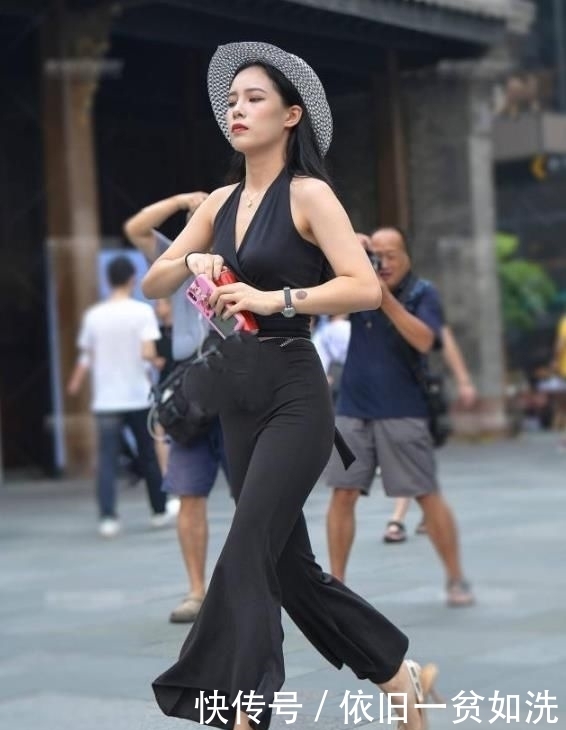 惊喜|街拍:希望我也是某个人翘首以盼的惊喜