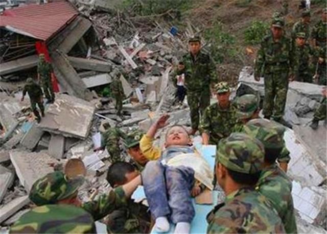  林浩|汶川地震中的9岁小英雄林浩，曾当全国人面发誓考清华，如今怎样
