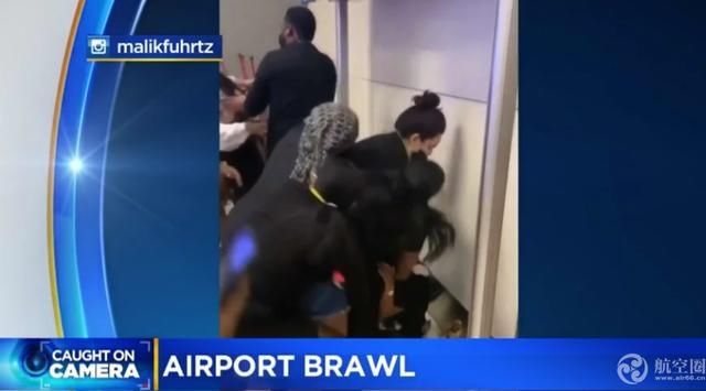 鞋子|航班延误 3女子竟然用手机、鞋子、水瓶、快餐狂砸精神航空员工