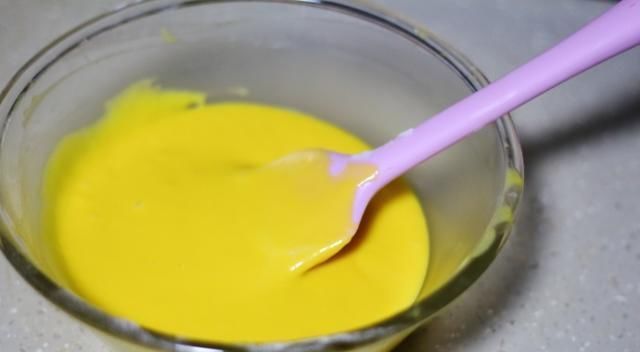 用刮刀|按照这个配方做的古早蛋糕,不塌陷,不开裂,像棉花一样柔软Q弹