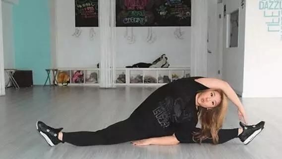  郑少秋|郑少秋与沈殿霞之女无惧被嘲肥胖，三十五岁可继承母亲6000万遗产