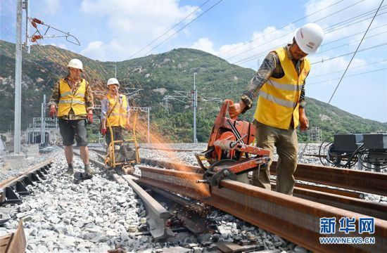 福平|福平铁路全线铺轨贯通