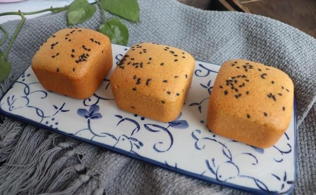 朴实|北方传统糕点“槽子糕”,用料朴实,香味浓郁,是儿时难忘的味道