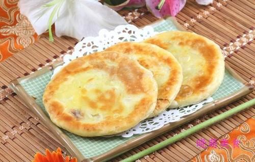  油条|香煎土豆饼、空心小油条、猪肉水煎包、小糖饼的家常做法