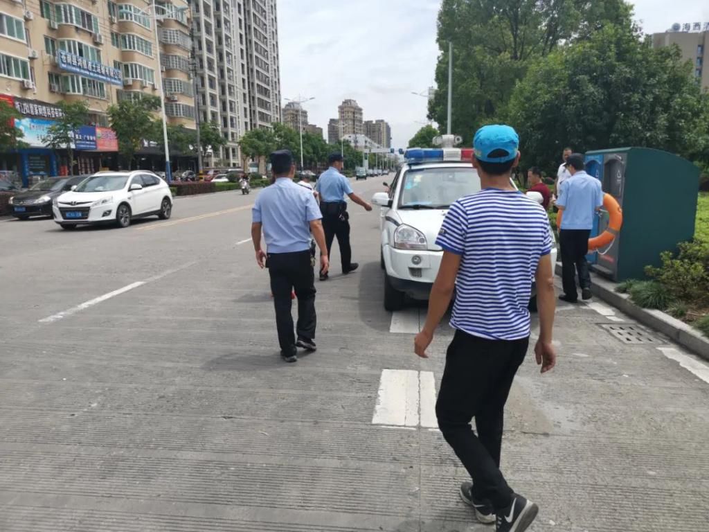  灵溪|灵溪一女子跳河……