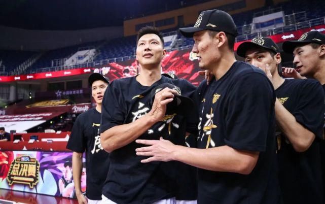  东莞市相关|专访朱芳雨：盼阿联6个月重返赛场，内线引援不考虑外援