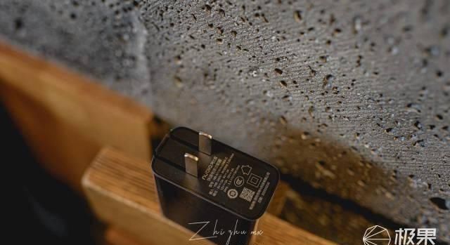 游戏|144Hz “滑”到手软,银翼风暴堪比“空调”,这款手机简直就是为游戏而生。