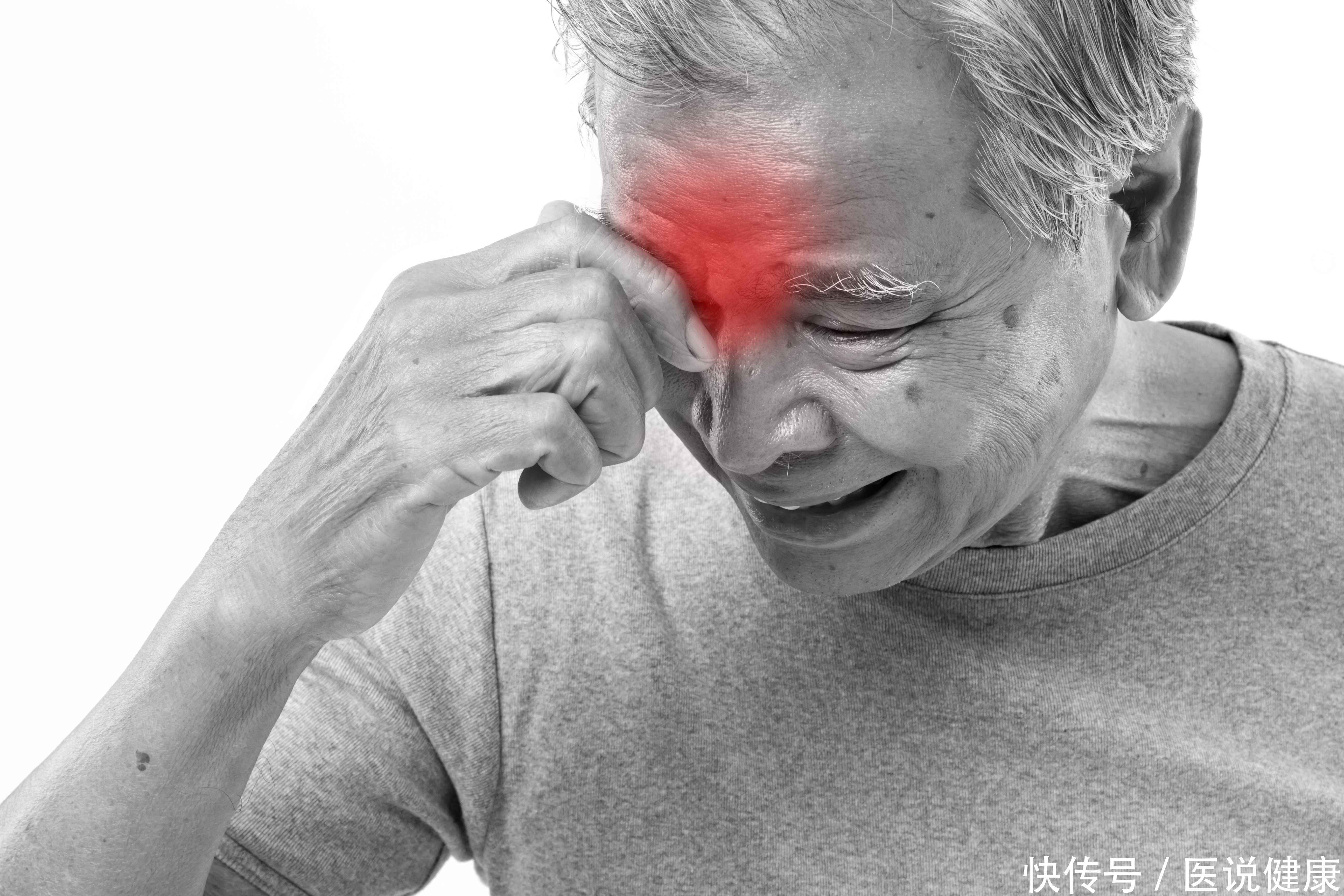 得了高血脂是什么症状该怎么治疗(患有高血脂，或引发3个疾病，牢记这3个方法或能预防)