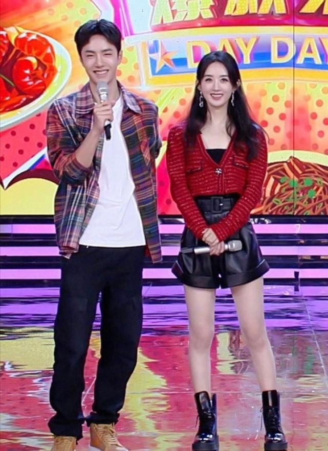  养眼|赵丽颖王一博姐弟CP太养眼，王一博冰块脸被融化