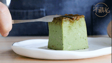  面包|面包吐司又做失败了？别扔！它还能变成蛋糕