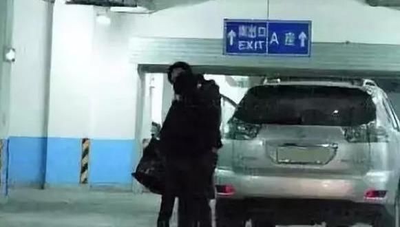  告别|告别恋爱脑和假脸姐妹，岚岚子活出她想要的人生了吗？