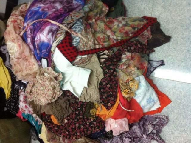 实用|丢掉的玻璃瓶、旧衣服留好了，改造好用途多，放在家里很实用