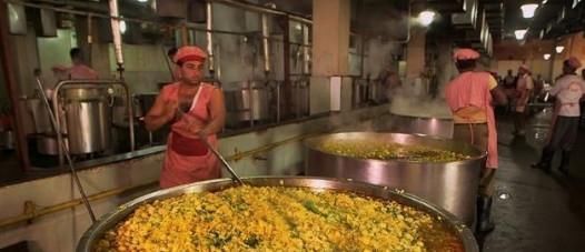 半月|印度小伙来华开“特色餐厅”,半月就关门大吉,顾客太接地气了