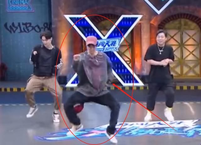  Hiphop|王一博招牌女团舞重出江湖！动作稳准狠，硬是把可爱跳成了Hiphop