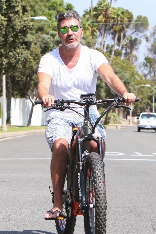  脊椎|差之毫厘！《英国达人秀》导师摔伤，骨折处与脊椎接近险些瘫痪