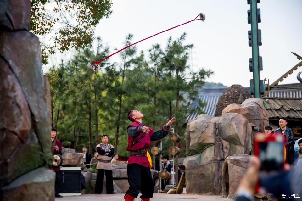 主题酒店|杭州有很多美景与动人的故事,宋城千古情的表演也非常震撼