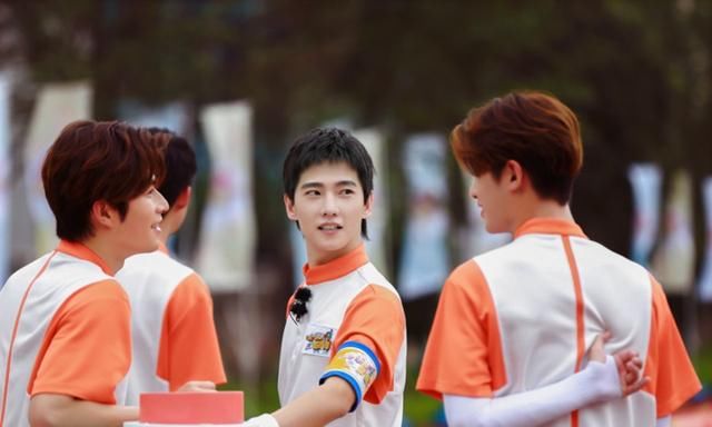  真人秀|《元气满满的哥哥》高开低走？潜藏在真人秀里的二三事……