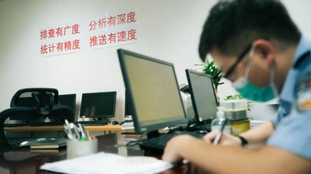 国门|腼腆、呆萌的“理工男”是如何守护国门的