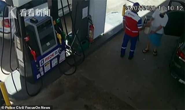  雨林|老人烧车骗保 意外点燃1257个足球场面积雨林