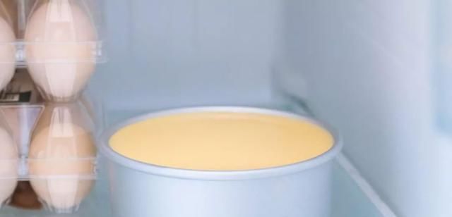  慕斯|这一块像奶酪的居然是慕斯! 最适合夏日的甜品, 烘焙新手就能做!