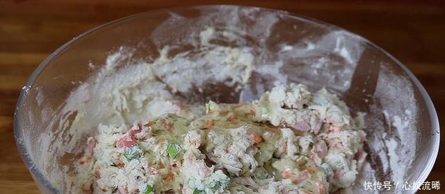 食用油|面食花样多,这样做的你吃过没一家人一个大饼搞定一顿饭