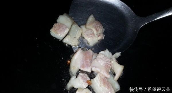 十足|特色美食泉州卤面,汤浓料足Q弹爽口,十足的闽南风味